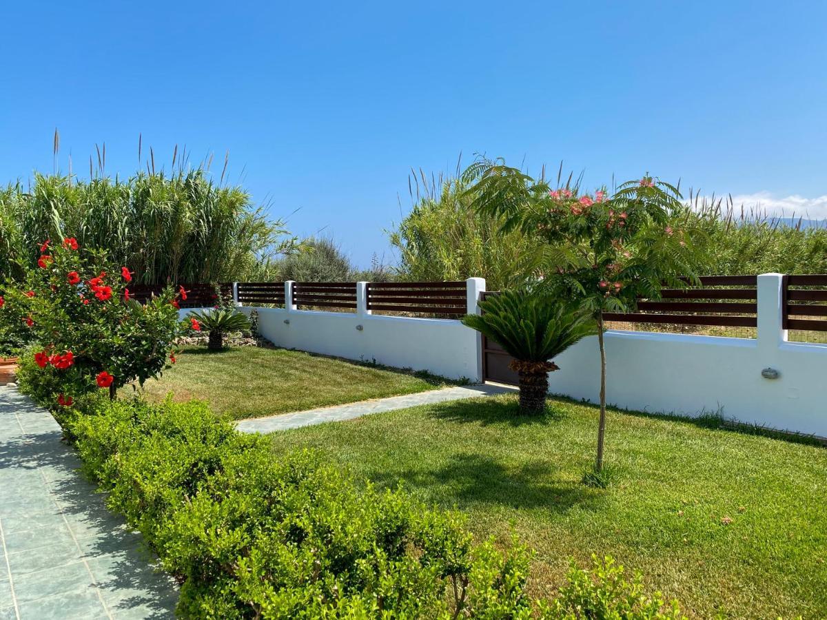 Luxury 3Br Sunrise Villa , Seaside Gyrismata Skyros Bagian luar foto